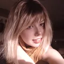@elvie_cos__