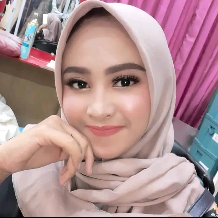 deviayuningfuspit