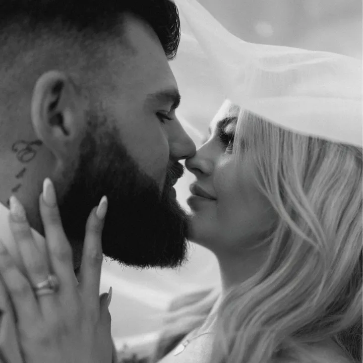 ellie_and_thetwins