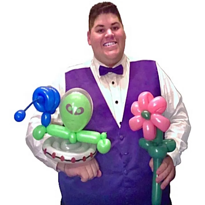 @coolballoonguy