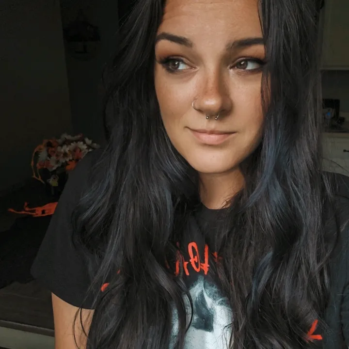 @rachelle.el