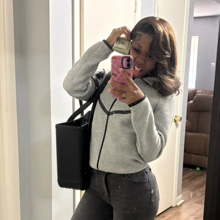 @nik0le._
