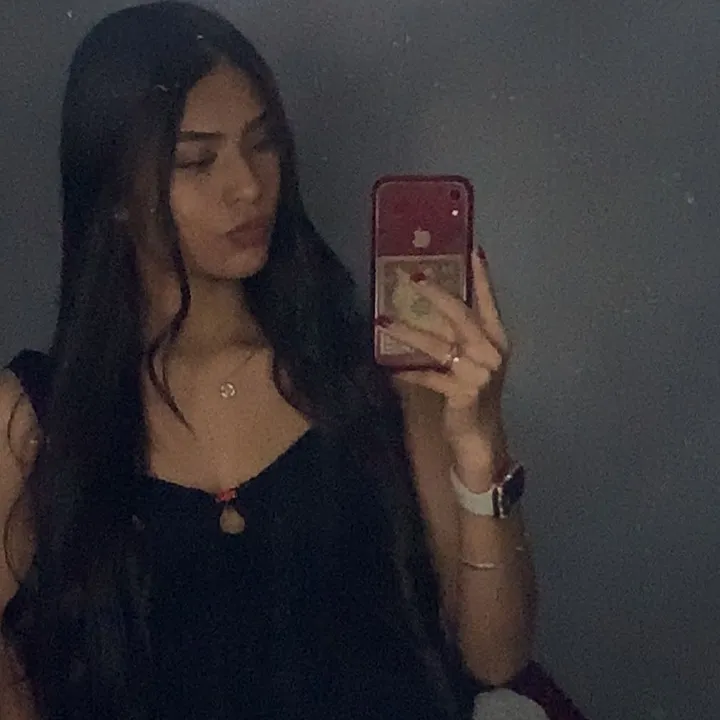 @3mariana03