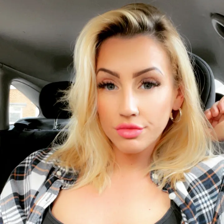 @carlynash19