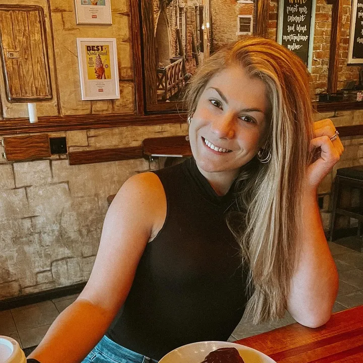 @karissaastevens