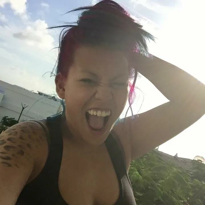 @chrissy.roxser