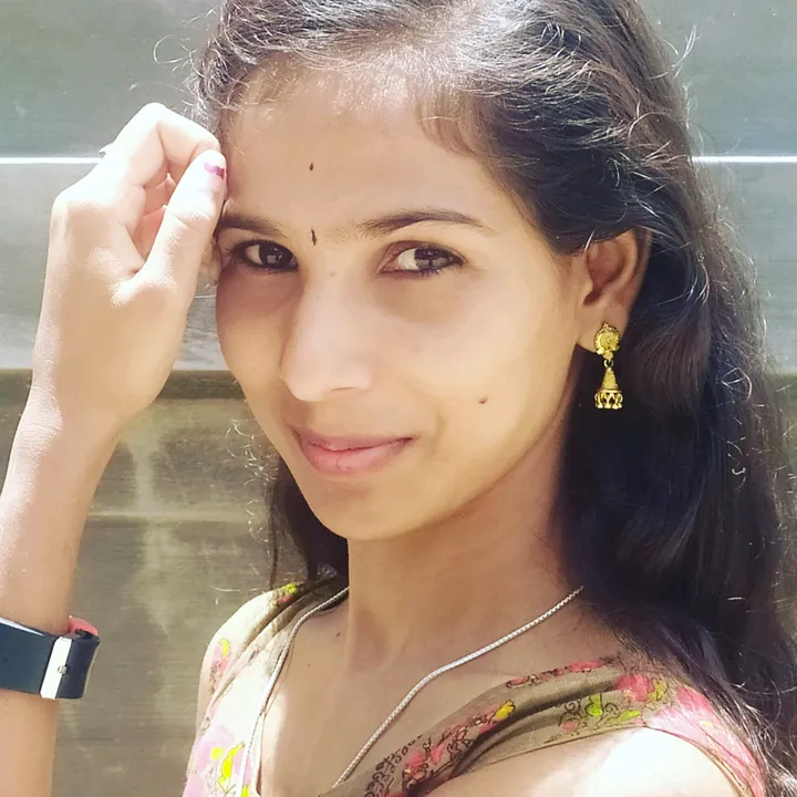 @queenrakshu1