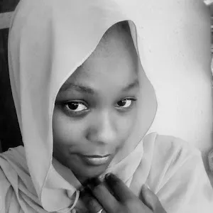 @zainabchiroma1
