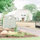 @tinrooffarms_venue