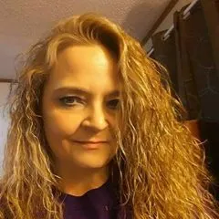 @queenbee_casey