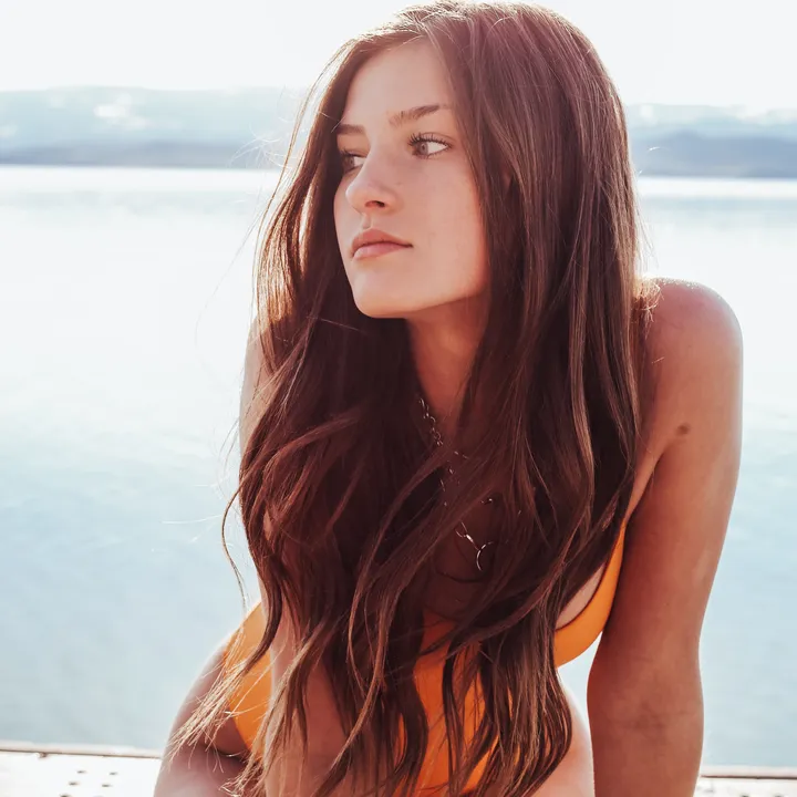 __avaschmidt