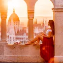 @shewandersabroad
