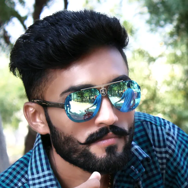 yuvi_darabar