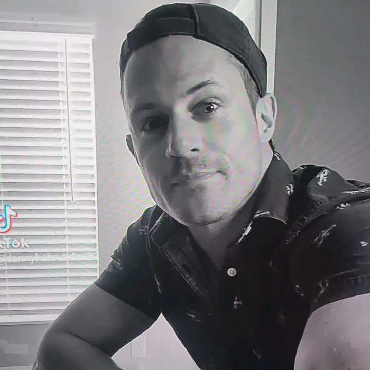 dannyhahn.tvfan32