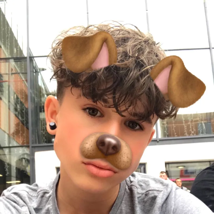 @le_petit_bouclés