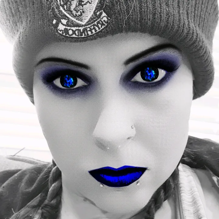 captivegirl