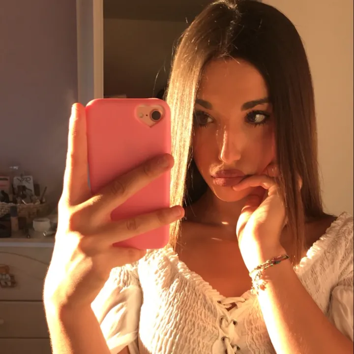 @carocaneschi