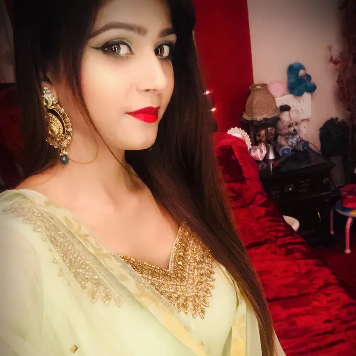 @zehra_2812