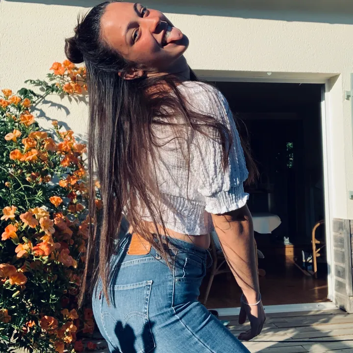 @lola_caillot