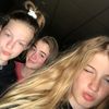 threedumbblondes