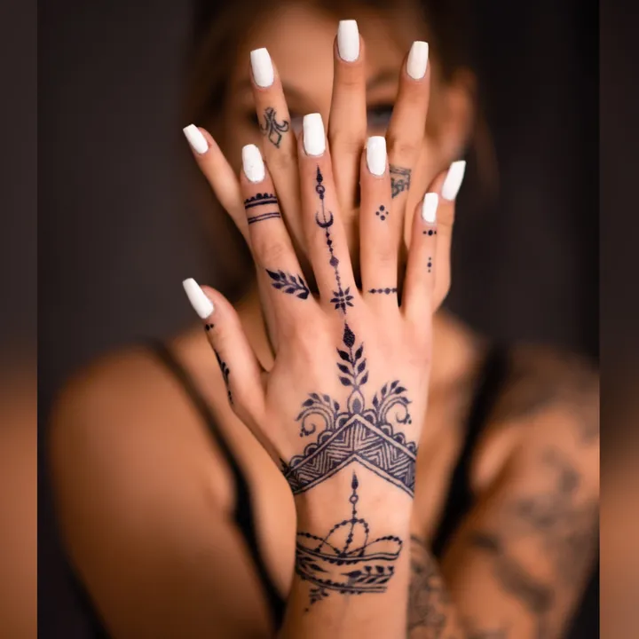 henna_byjas