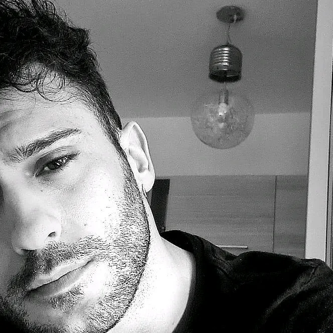 @curru93