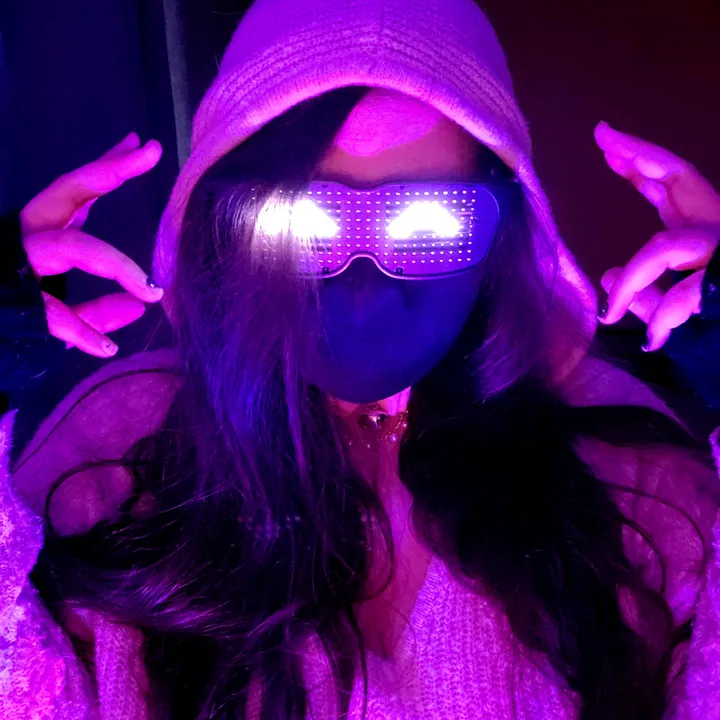 @thepinkyparadox