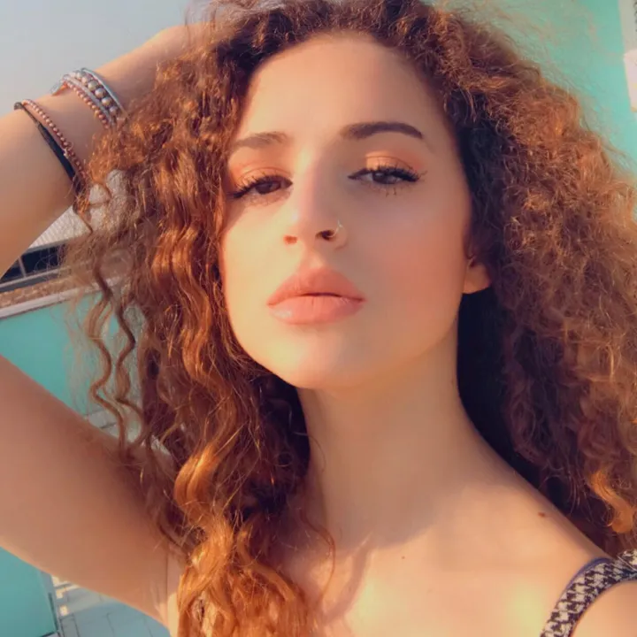 @curlyhair002