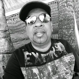 dj_radiovibes
