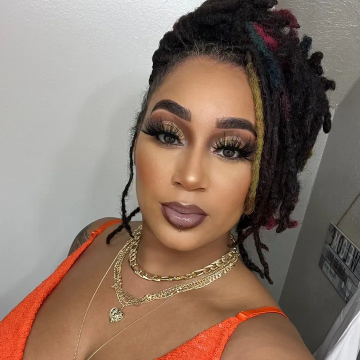 @theekandycecarter