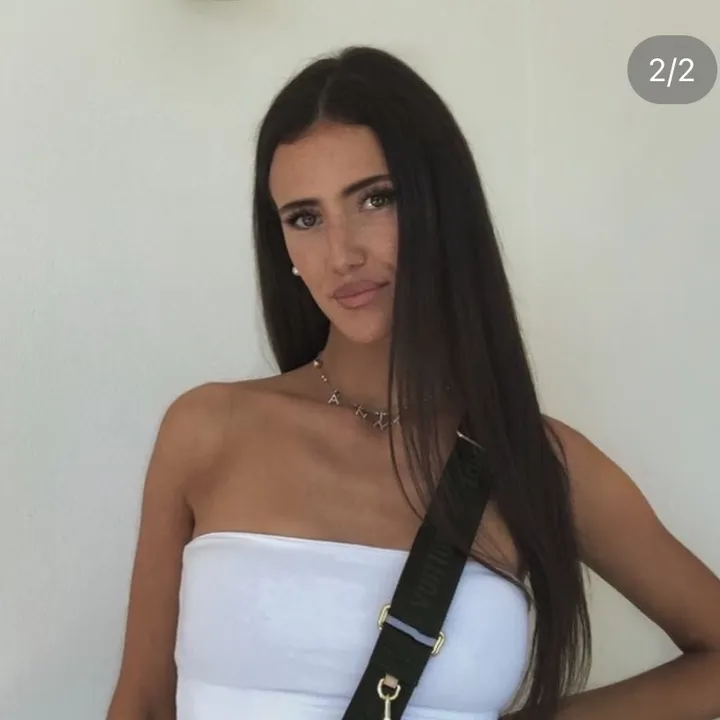 annaoliviaxxx