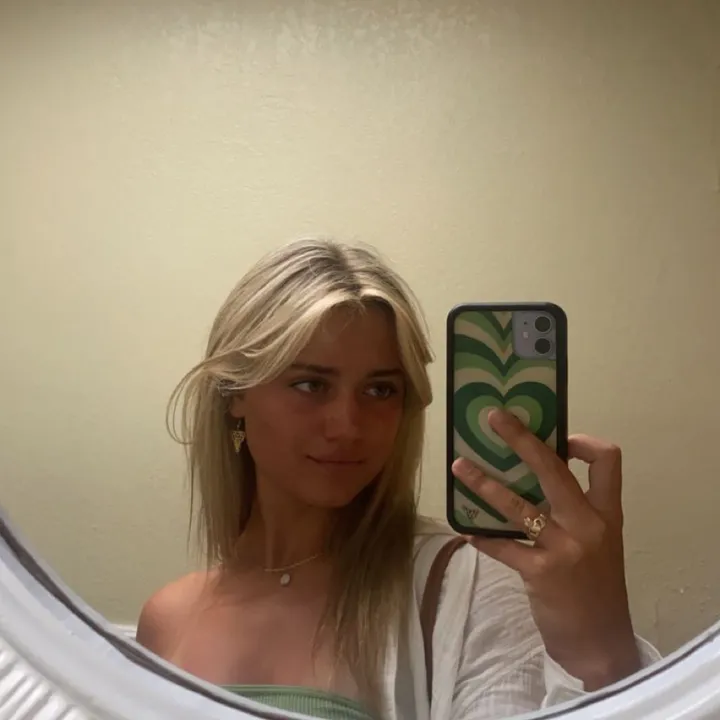 @blondebobgirl