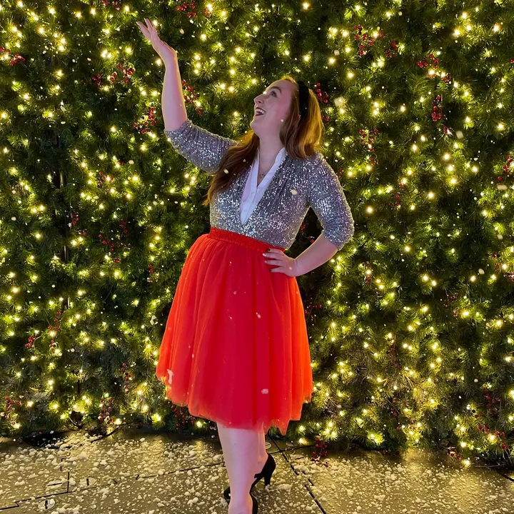 @christmasqueen730