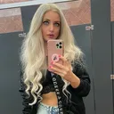 @blondiexdoll