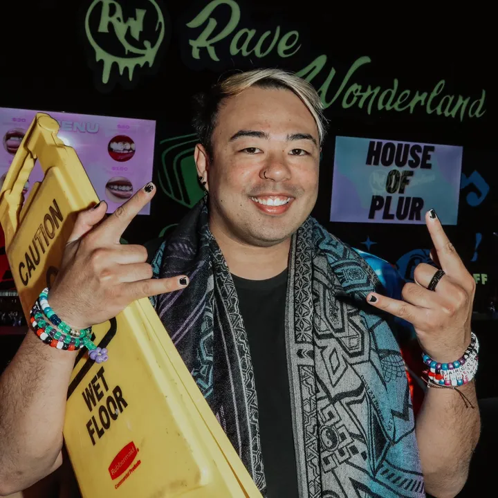 @wetfloorraver