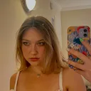 @caroraline