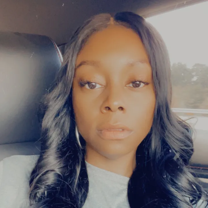 @just_nikia