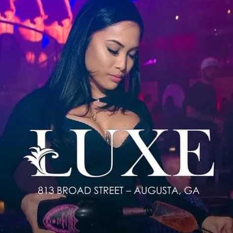 @luxelounge706