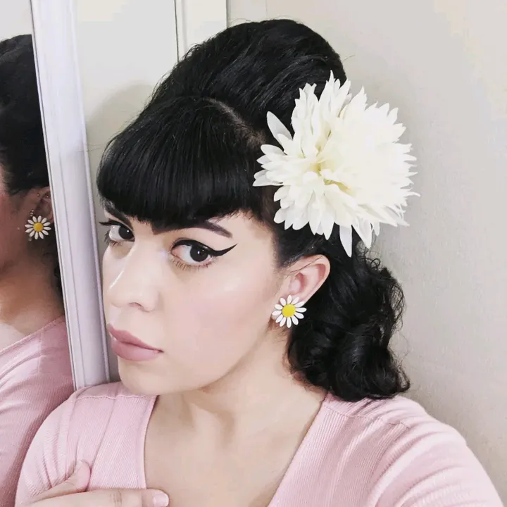 @missaimeemarievintage