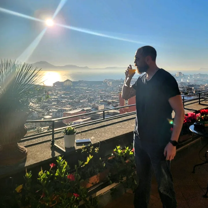 former.vegas.bartender