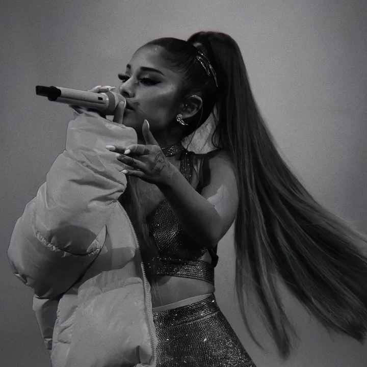 ariana.my.mood