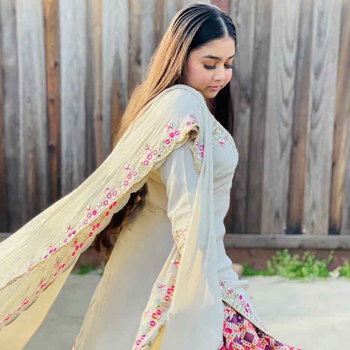 @jais_kaur1005