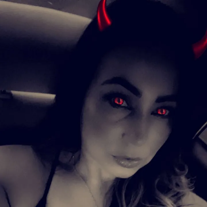 @_h0n3y_1