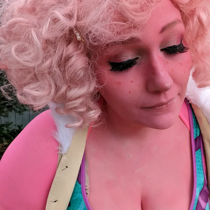 @freckledfacecosplay