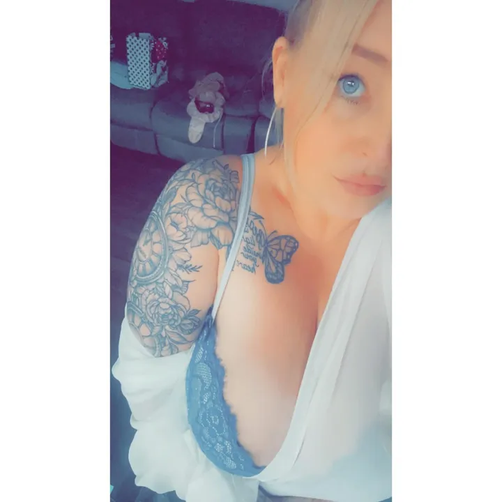 laurajune69