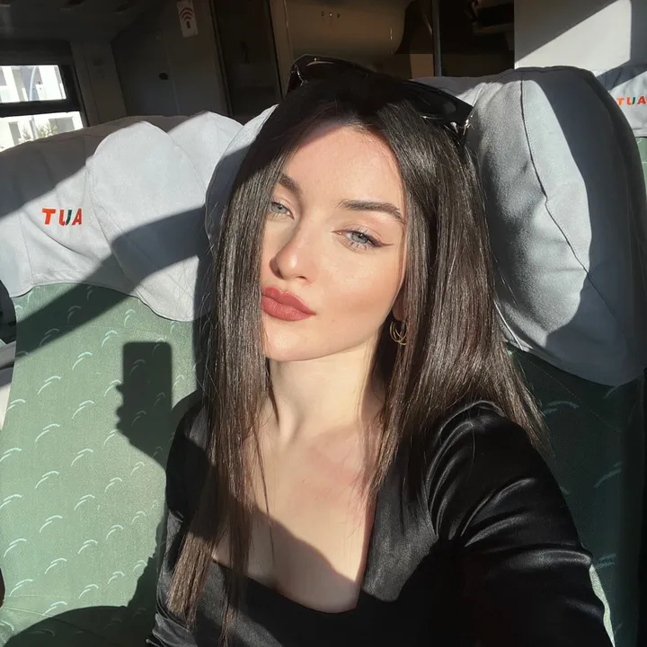 @carlasusi7