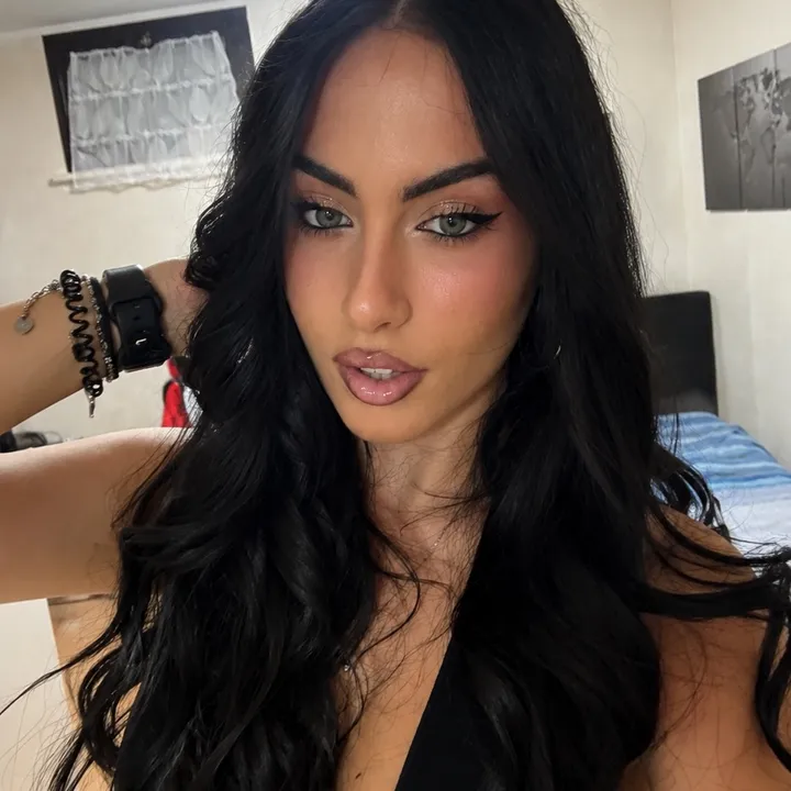 @claudiabelloo