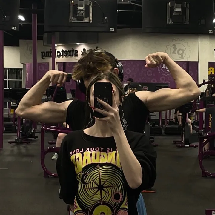 @hell0kittygh0ul