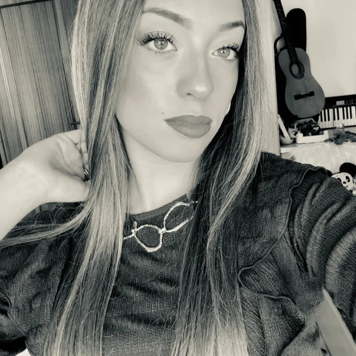 @luciaa.gj