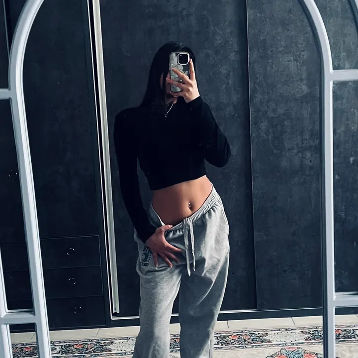 @itsnavzi